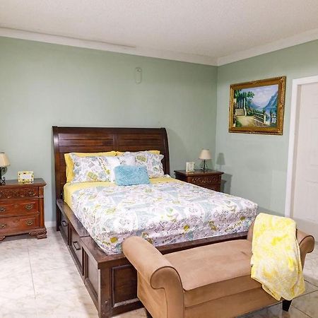 Private Suite In North Miami نورث ميامي بيتش المظهر الخارجي الصورة