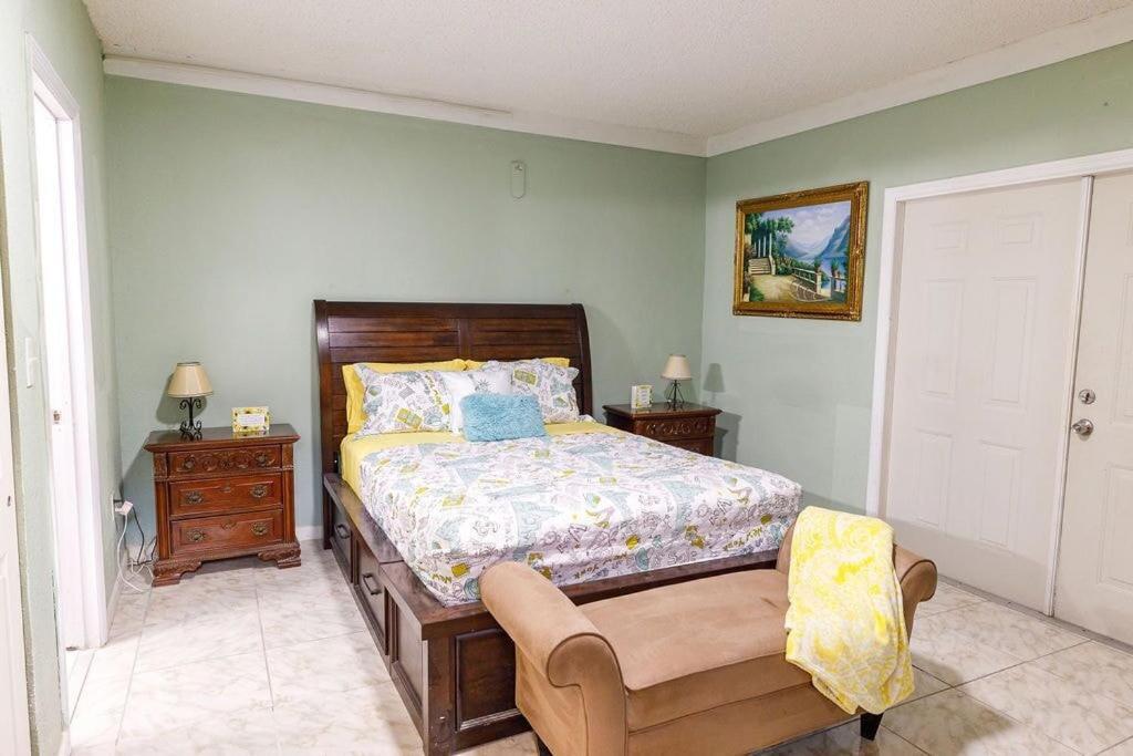 Private Suite In North Miami نورث ميامي بيتش المظهر الخارجي الصورة