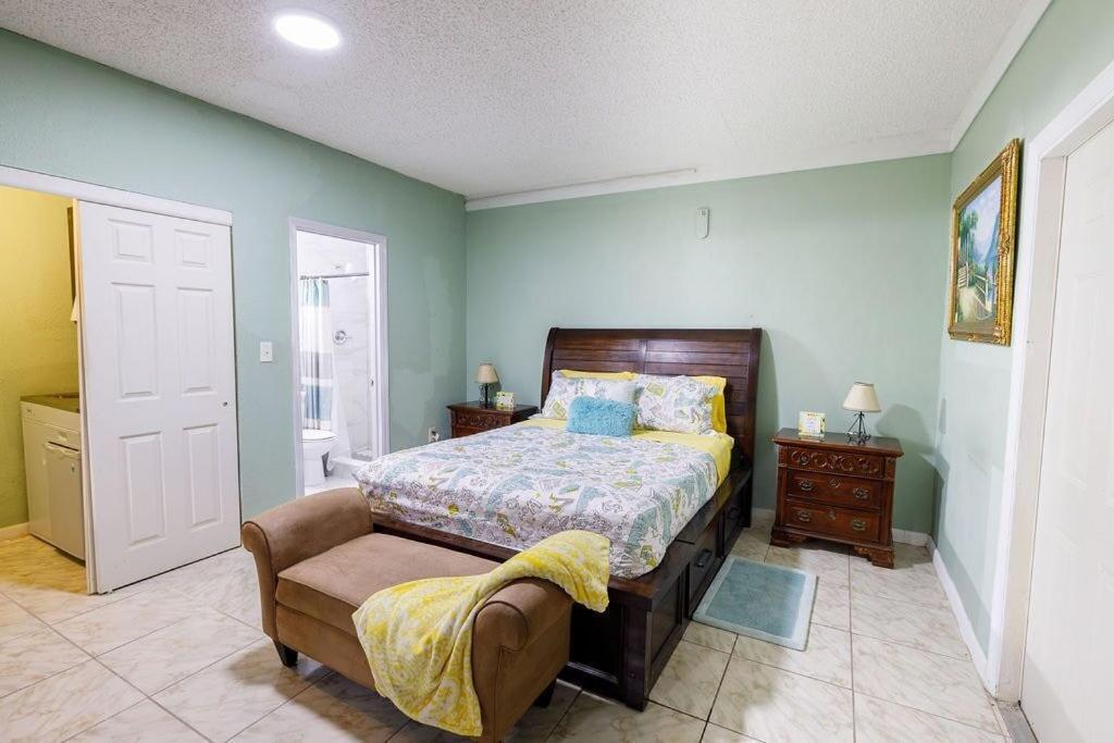Private Suite In North Miami نورث ميامي بيتش المظهر الخارجي الصورة